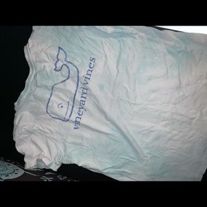 SIZE XL VINEYARD VINES TEE